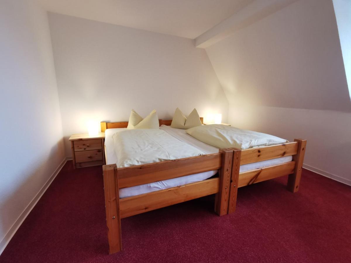 קדלינבורג Hotel Zur Goldenen Sonne מראה חיצוני תמונה