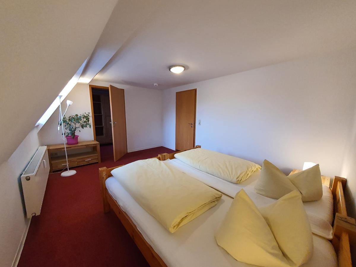 קדלינבורג Hotel Zur Goldenen Sonne מראה חיצוני תמונה