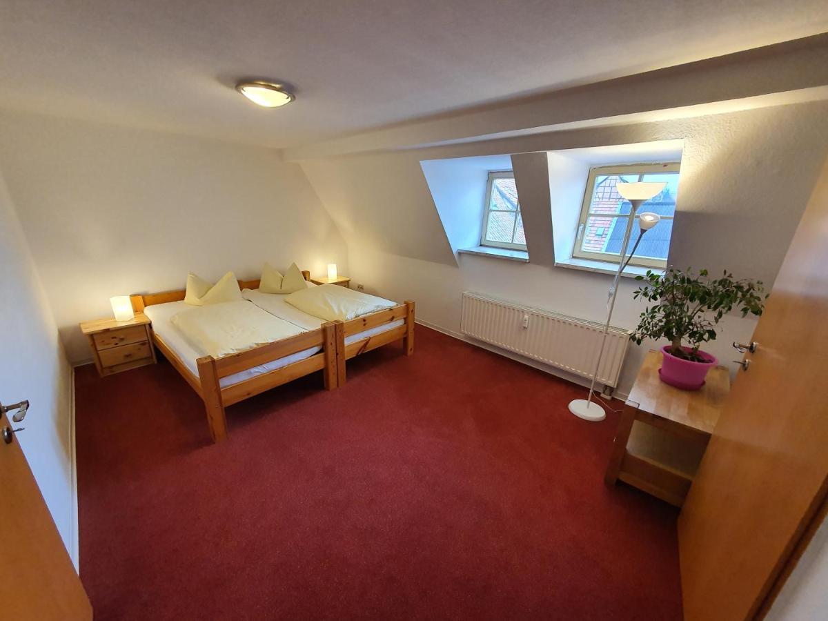 קדלינבורג Hotel Zur Goldenen Sonne מראה חיצוני תמונה