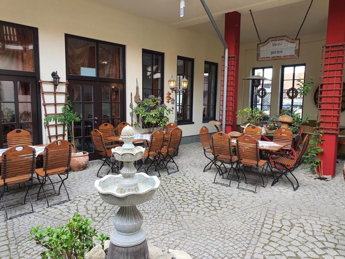 קדלינבורג Hotel Zur Goldenen Sonne מראה חיצוני תמונה
